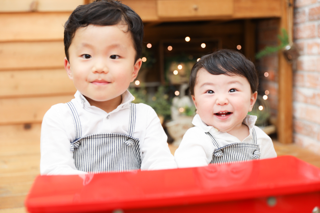 【バースデイ】1歳と3歳の男の子