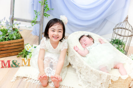 【バースデイ】０歳女の子・４歳女の子